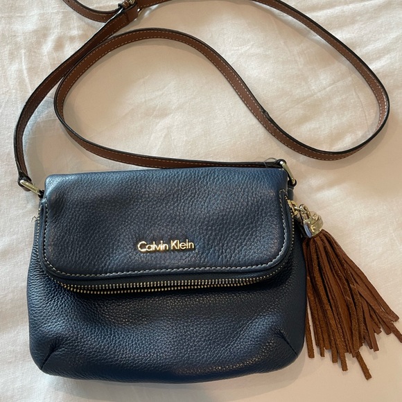 Calvin Klein Handbags - Leather Calvin Klein Navy Crossbody Bag. Brown Leather Strap & Gold Hardware.